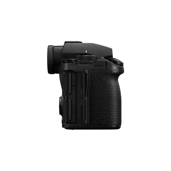 Lumix S5 II03 Lumix S5II