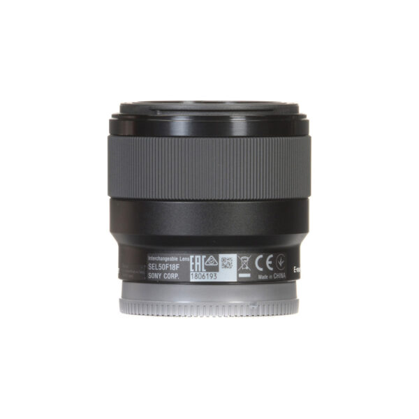 Sony FE 50mm f1.8 Lens06 Objetivo Sony FE 50 mm f/1,8